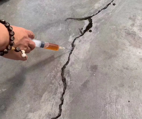 鹰潭混凝土裂缝修补技术详解​